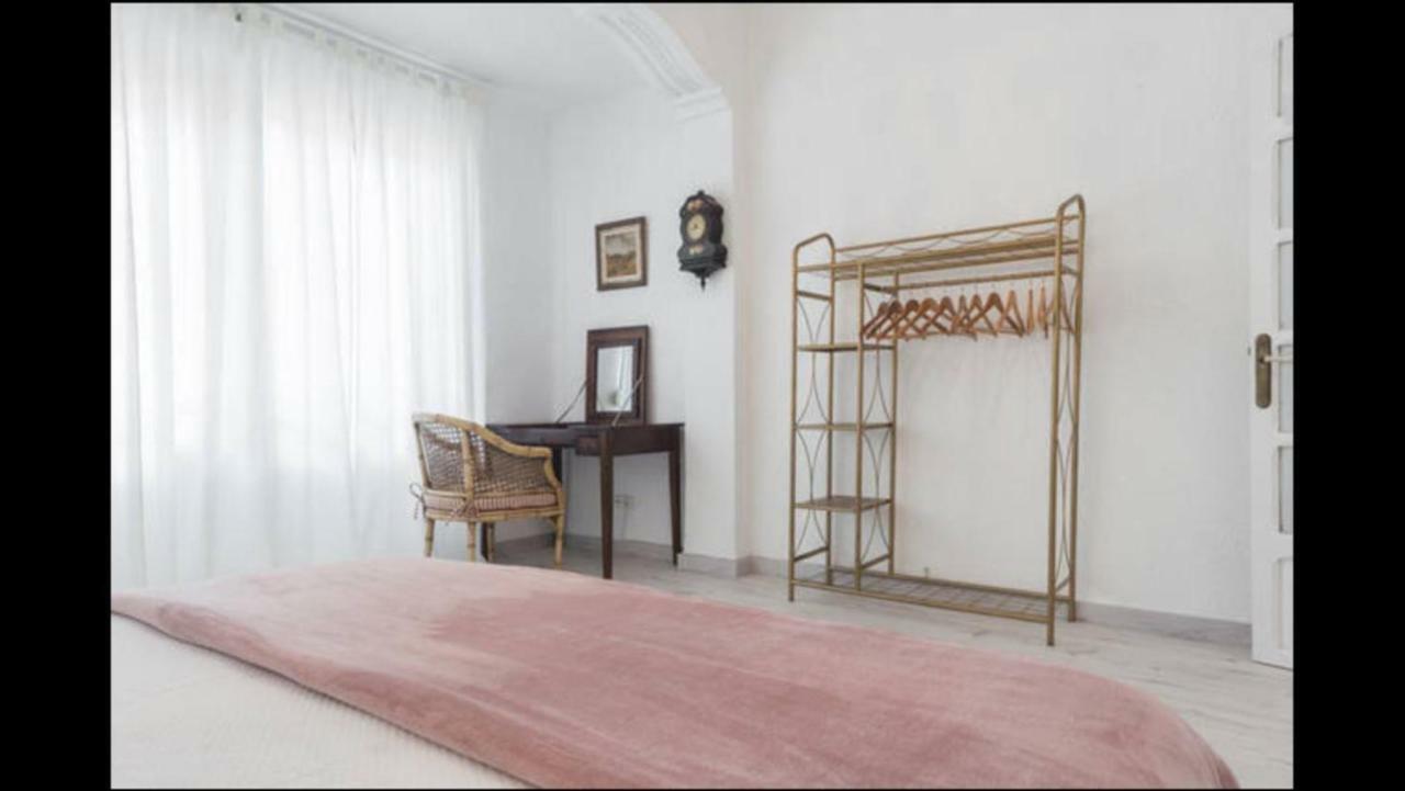 Reina Apartment Валенсия Екстериор снимка