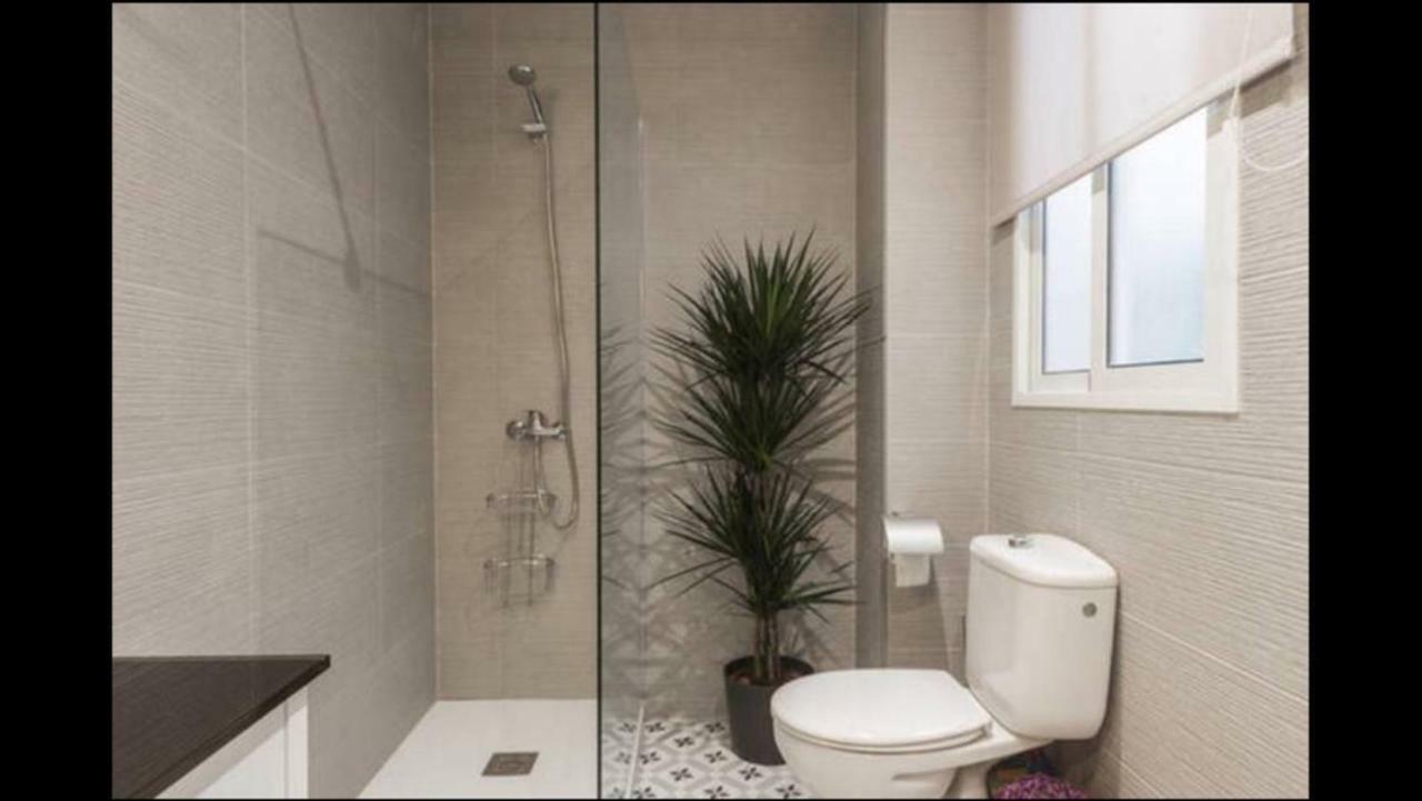 Reina Apartment Валенсия Екстериор снимка