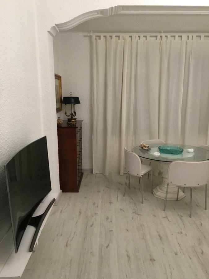 Reina Apartment Валенсия Екстериор снимка